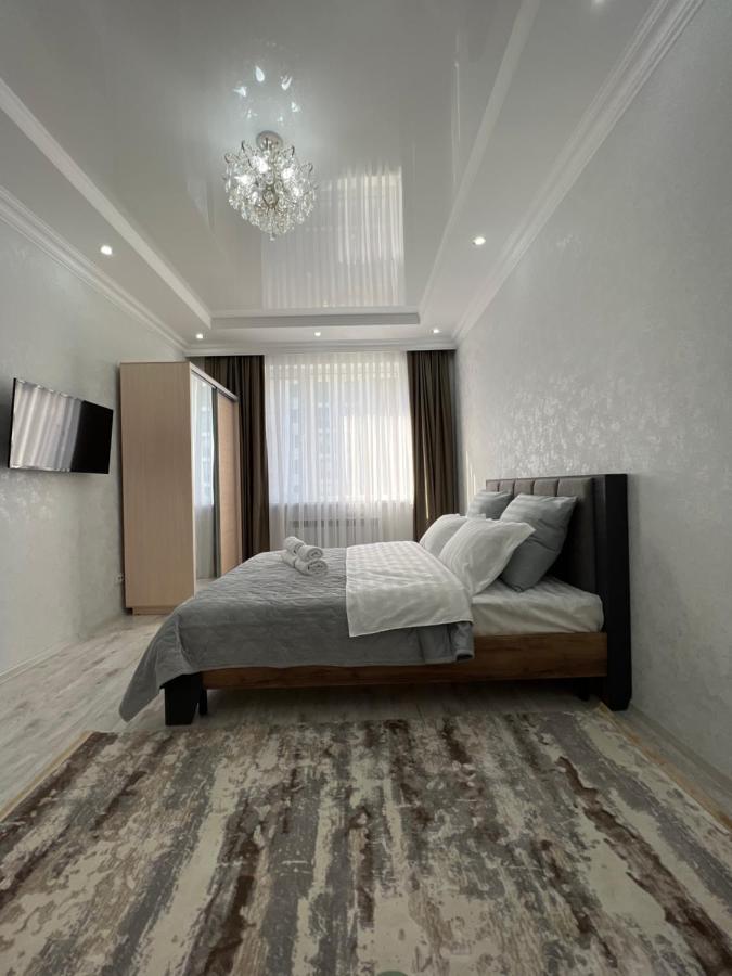 Уютная квартира на Expo Apartment Астана Екстериор снимка